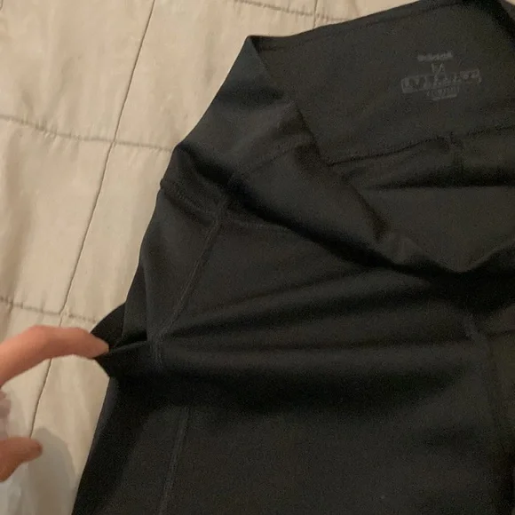 Adidas medium - Picture 4 of 4